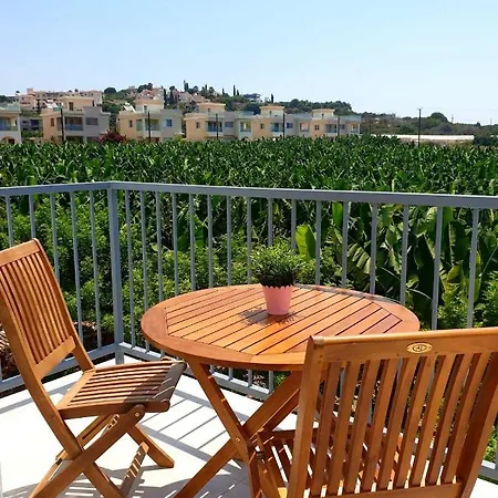 Blue Seaview Appartments Paphos Exterior foto