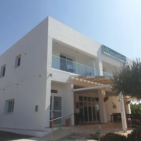 Blue Seaview Appartments Paphos Exterior foto